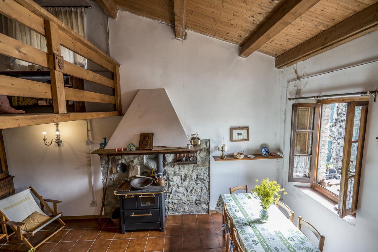 Agriturismo Fattoria Di Gratena อาเรซโซ ภายนอก รูปภาพ