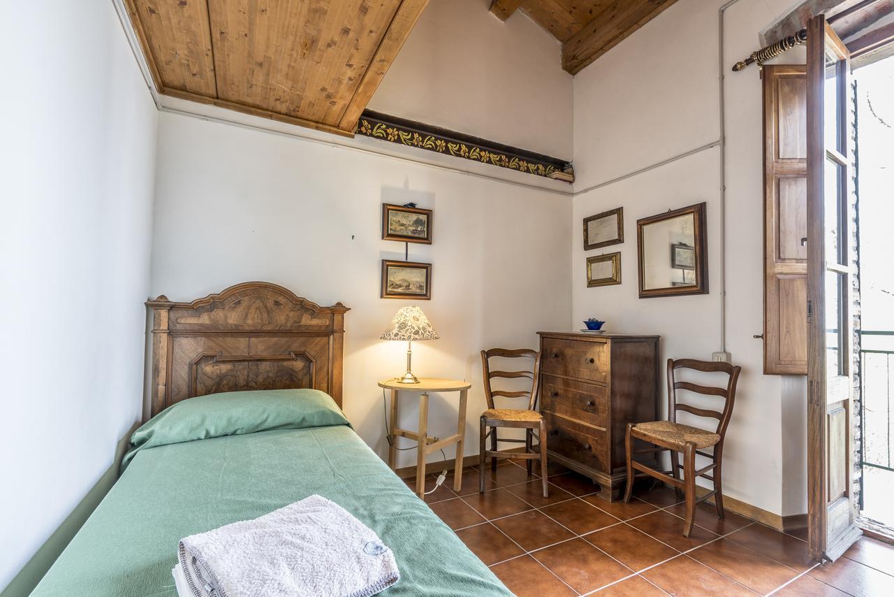 Agriturismo Fattoria Di Gratena อาเรซโซ ภายนอก รูปภาพ