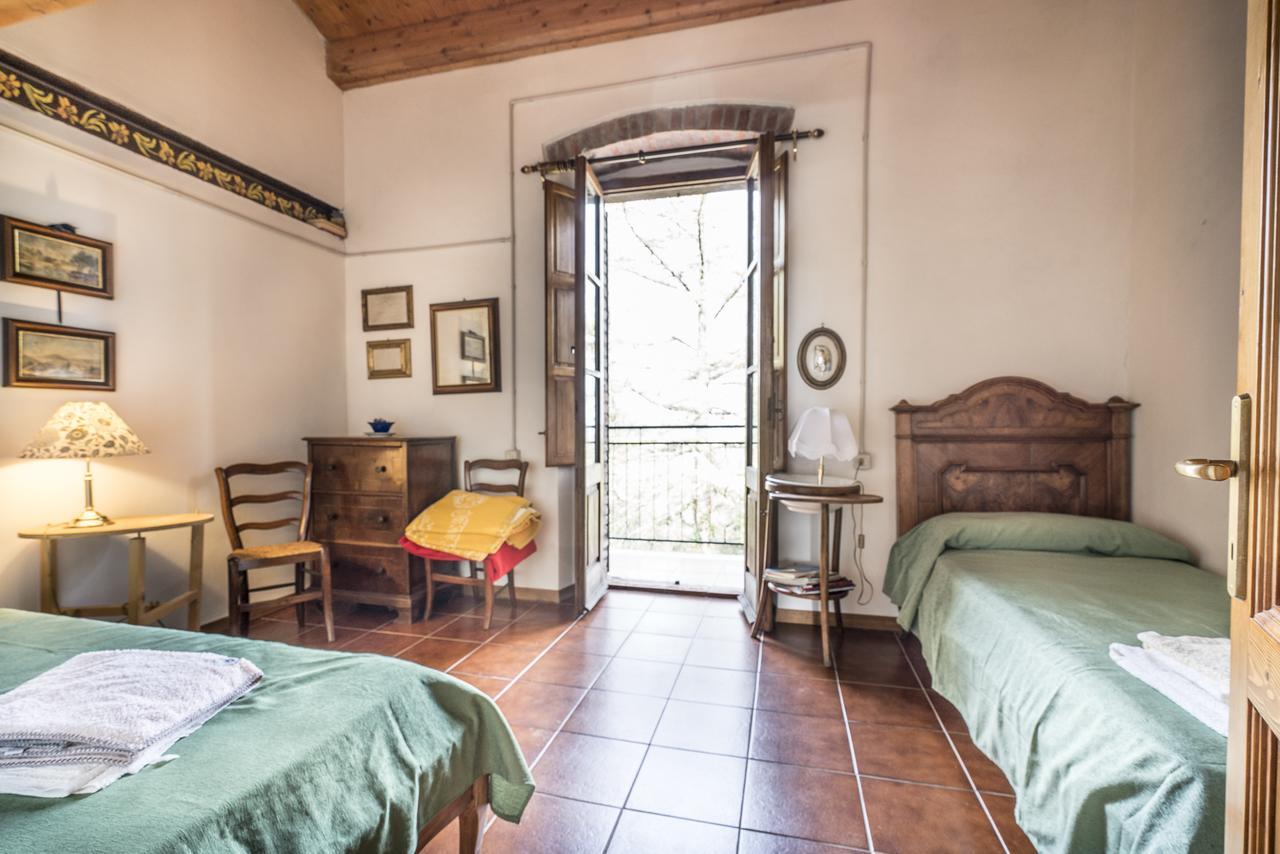 Agriturismo Fattoria Di Gratena อาเรซโซ ภายนอก รูปภาพ