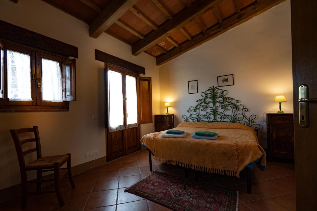 Agriturismo Fattoria Di Gratena อาเรซโซ ภายนอก รูปภาพ