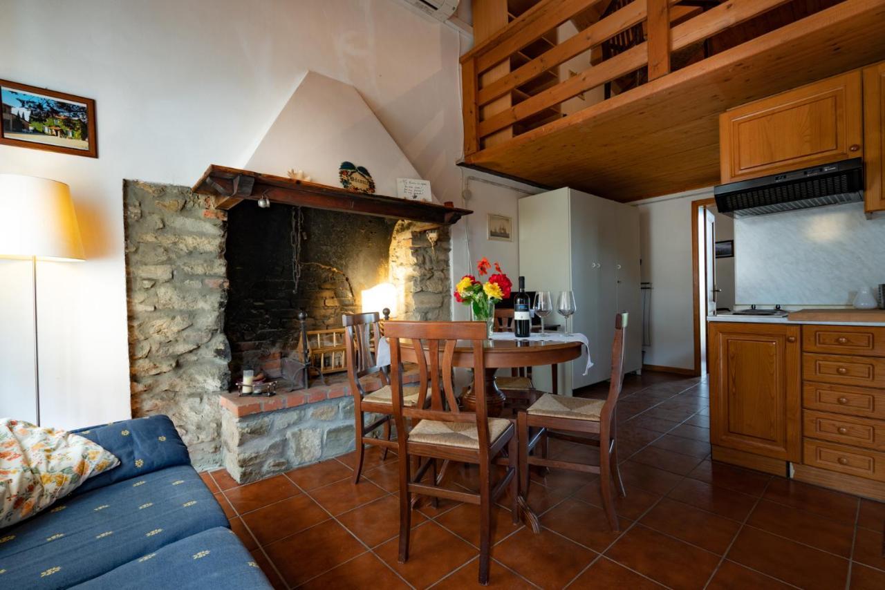 Agriturismo Fattoria Di Gratena อาเรซโซ ภายนอก รูปภาพ